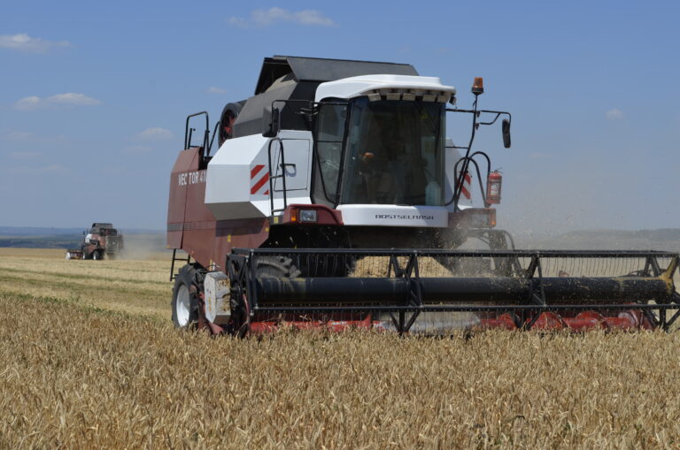 Обновлённый прайс ГП «Агро-Донбасс» на услуги по обработке земли, посеву, химобработке и уборке сельхозкультур